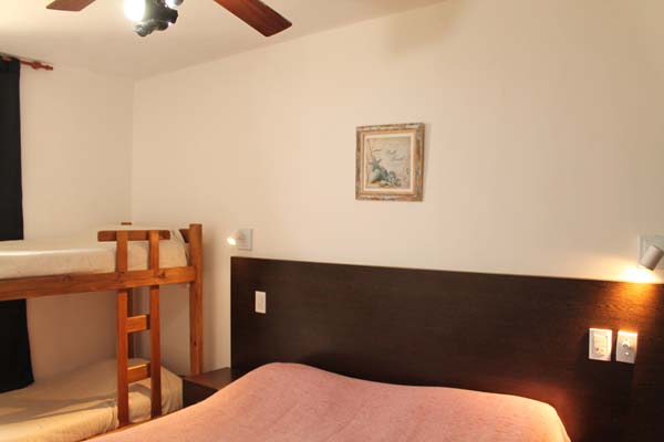 Habitación Triple y Cuádruple — Akun Hotel